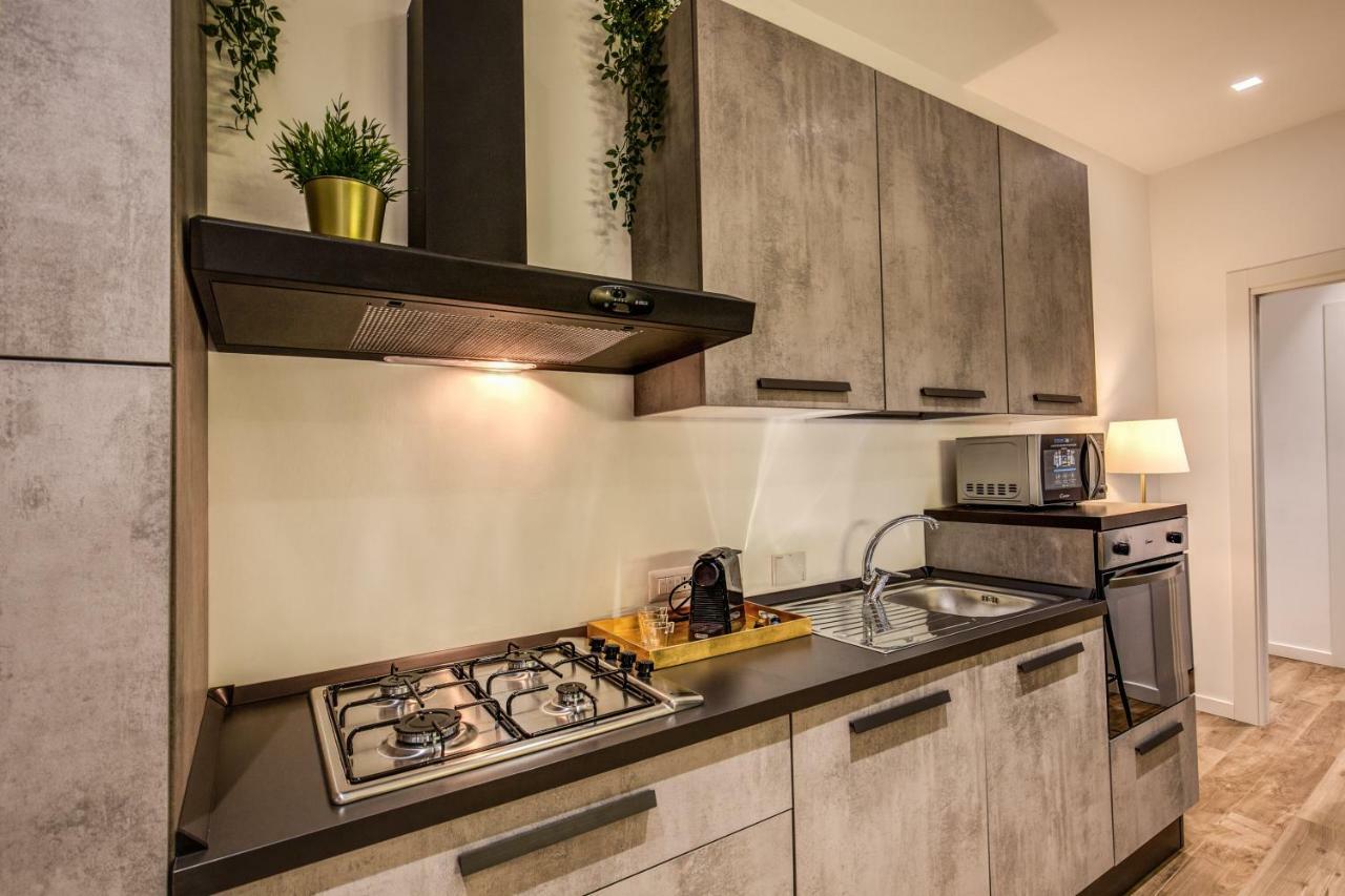 Lovely Rome Apartments - Historic City Center Εξωτερικό φωτογραφία